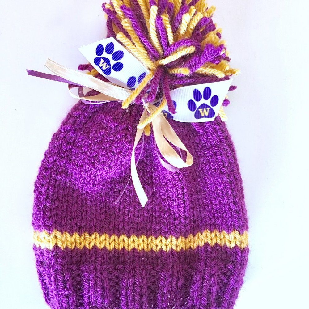 UW University Of Washington Huskies Baby Hat *NEW*